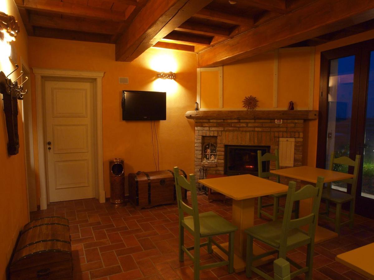 Agriturismo Al Navile Malalbergo Luaran gambar