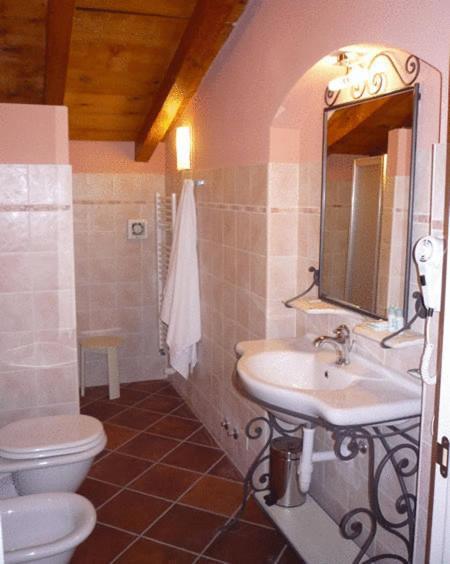 Agriturismo Al Navile Malalbergo Bilik gambar