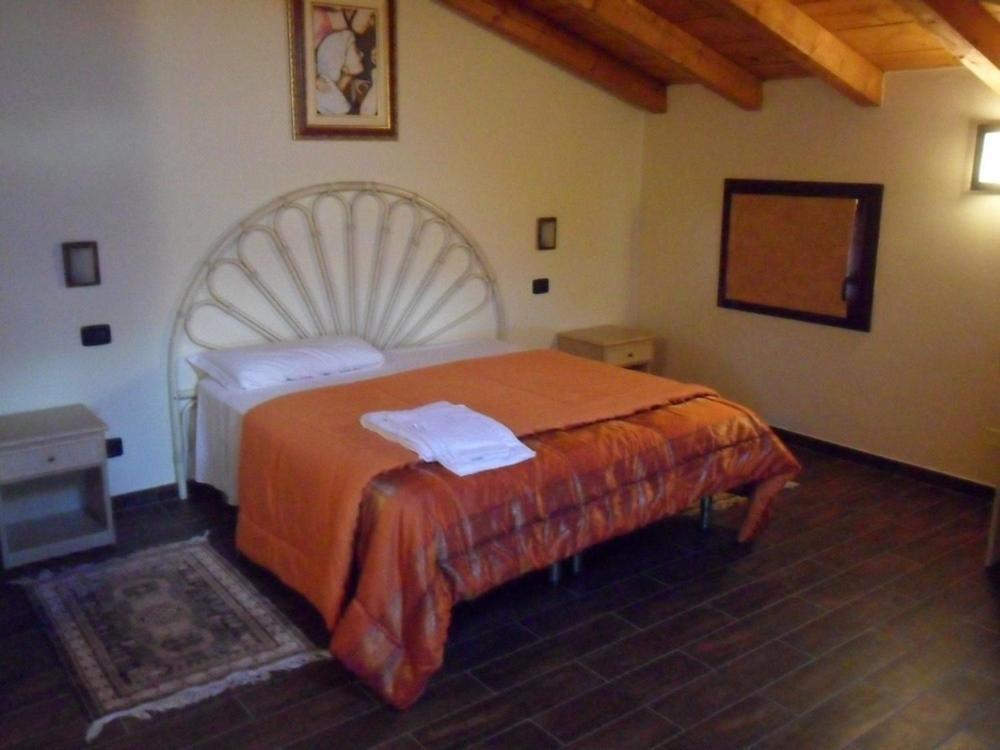 Agriturismo Al Navile Malalbergo Bilik gambar